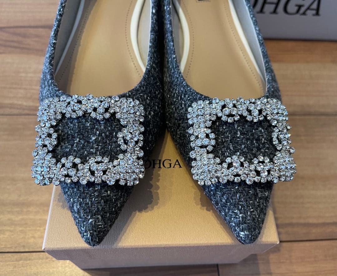 OHGA ビジュー付きフラットシューズ グレー