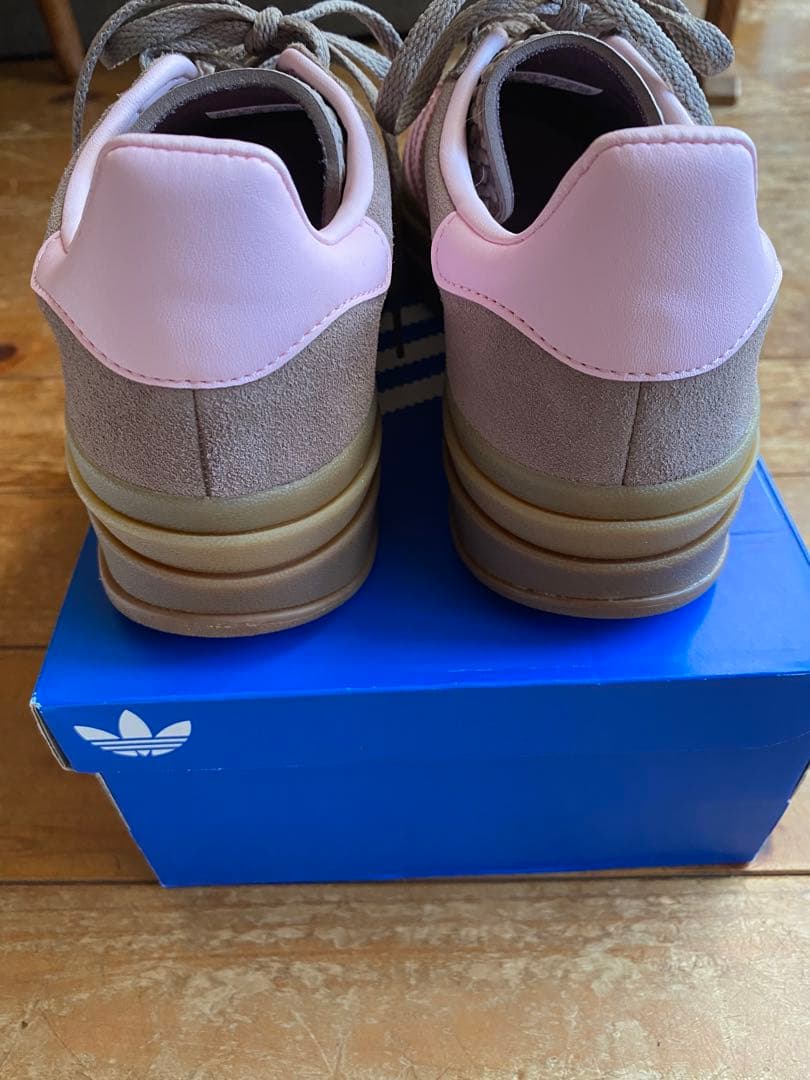 とんすけ様　adidas GAZELLE BOLD W 5 ブラウン/ピンク