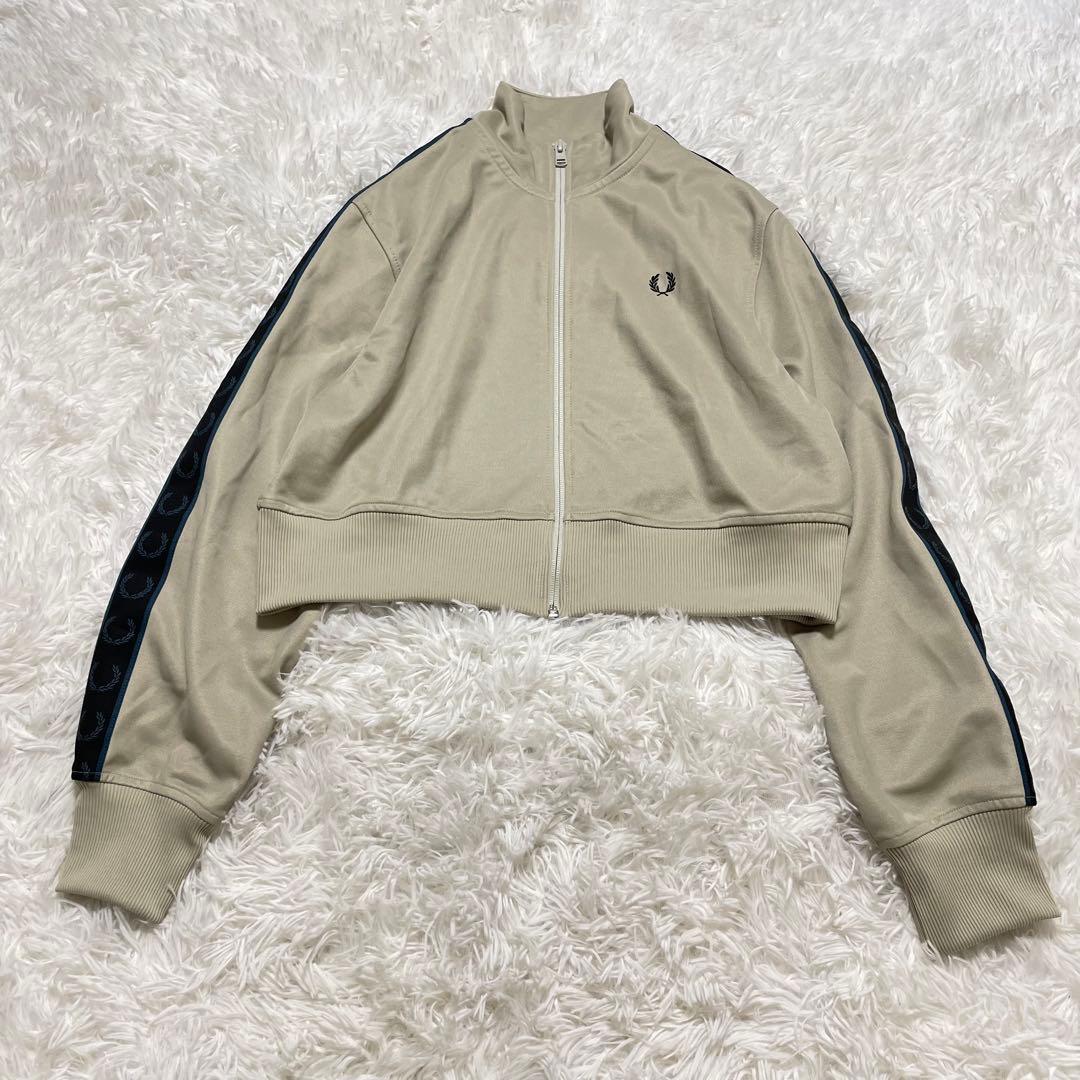 美品　フレッドペリー　クロップド　ショート丈　トラックジャケット　ジャージ