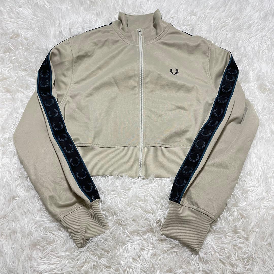 美品　フレッドペリー　クロップド　ショート丈　トラックジャケット　ジャージ