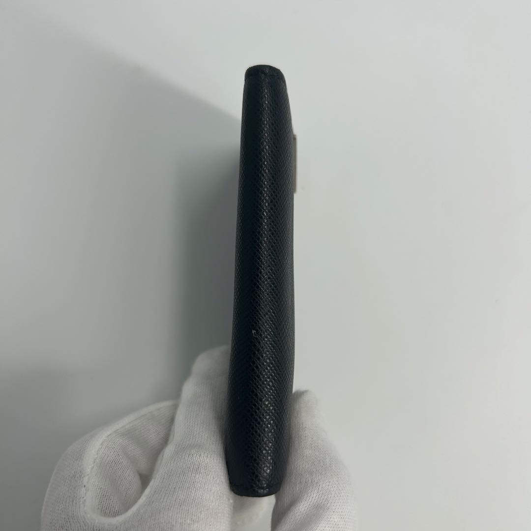 【美品】希少　プラダ 6連 キーケース 三角ロゴ サフィアーノレザー　黒