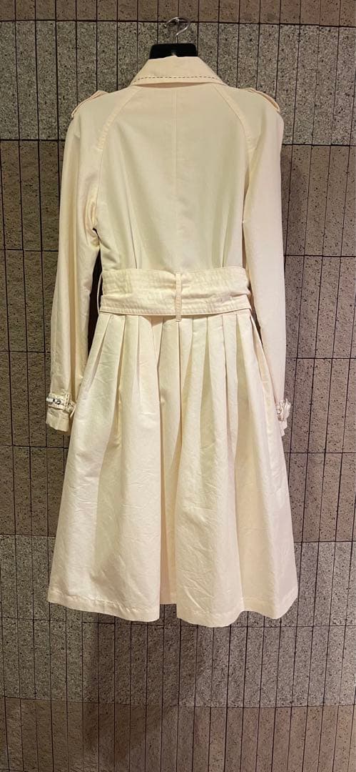 未使用　美品　クラス　ロベルトカヴァリ　ロングコート　38 スプリングコート