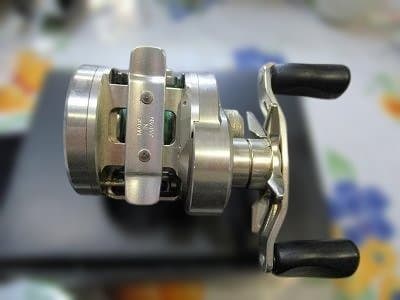 ダイワ RYOGA 両軸リール