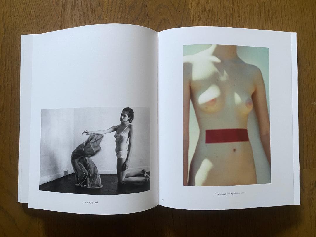 マーク・ボスウィック「 not in fashion」直筆サイン入り　カード付き