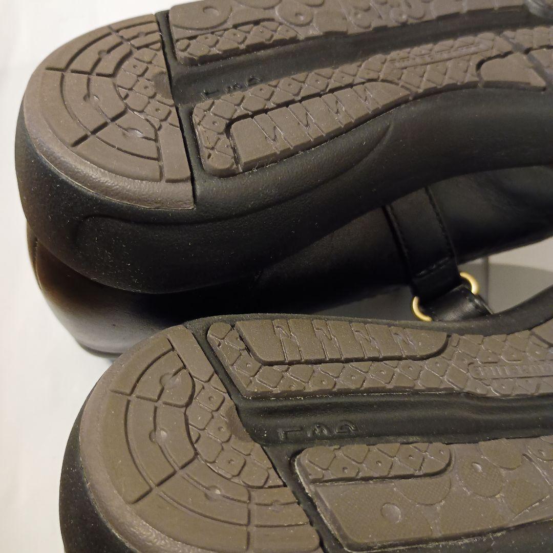 ペダラ 23.0 幅広黒パンプス 3E ASICS pedala アシックス