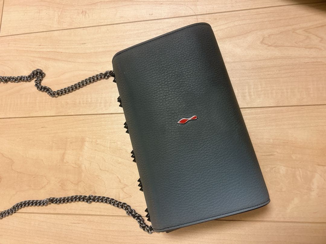 グレー レザー スタッズ クラッチバッグ