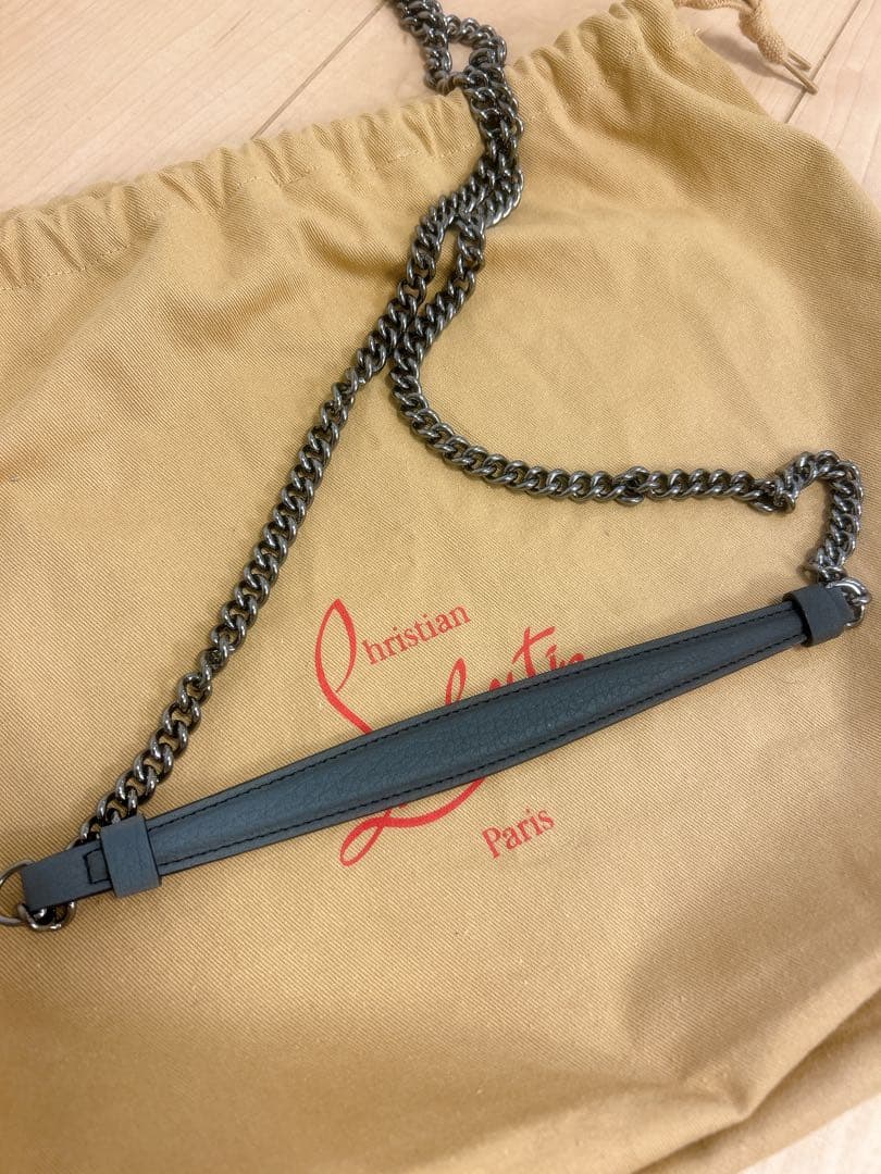 グレー レザー スタッズ クラッチバッグ