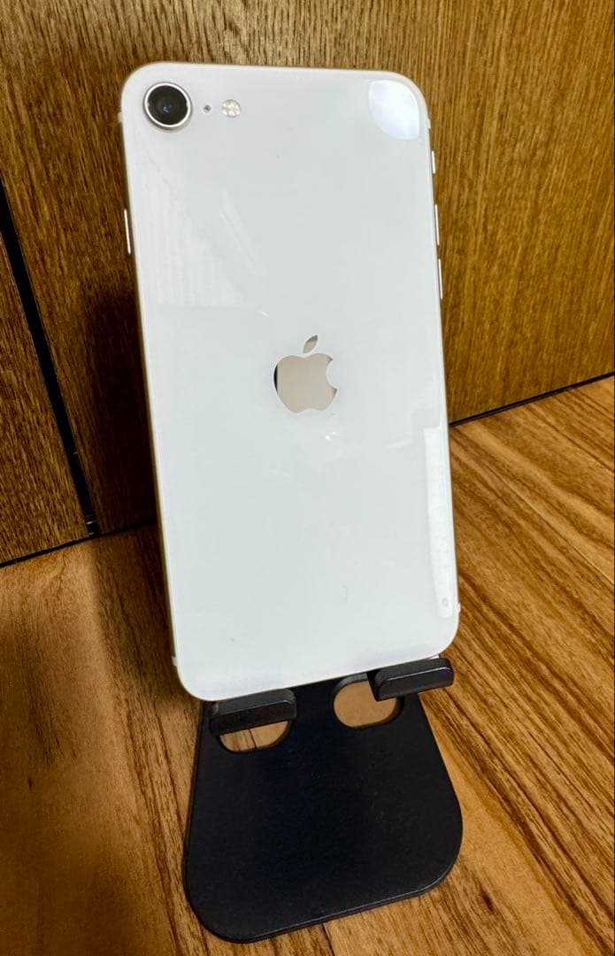 iPhoneSE3 128G SIMフリー スターライト本体のみ