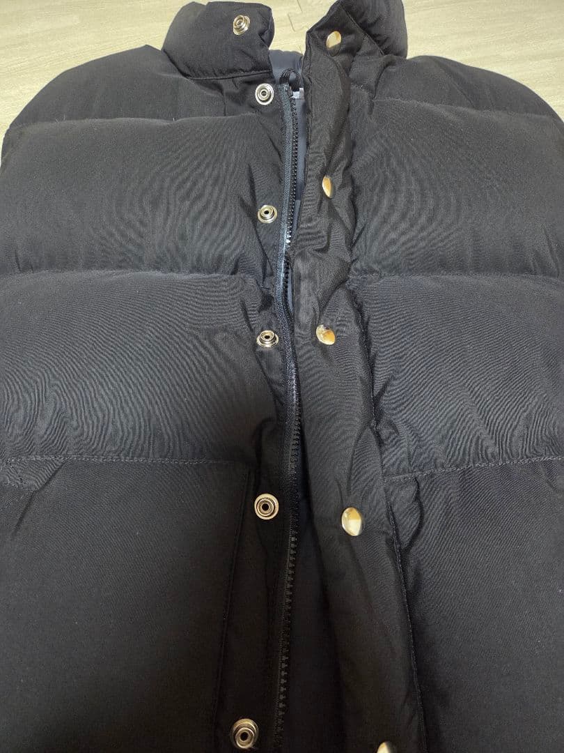 【着用3回】クレセントダウンワークス ダウンベスト