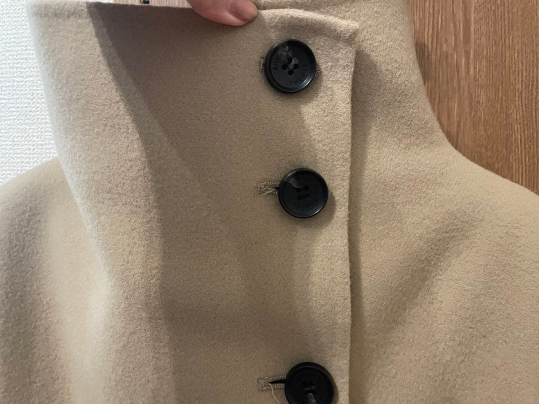 anuans スタンドネックリバーショートコート