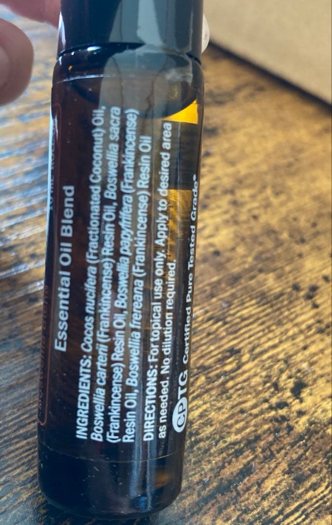 doTERRA フランキンセンスタッチ　エッセンシャルオイル