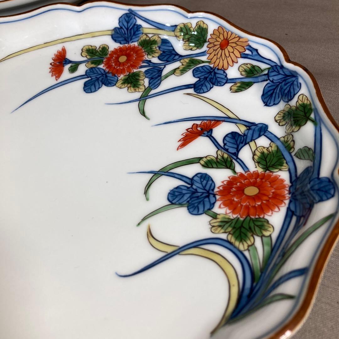 【源右衛門】古伊万里の伝統　日本名窯　舘林源右衛門作　染錦古伊万里菊絵　中皿二枚