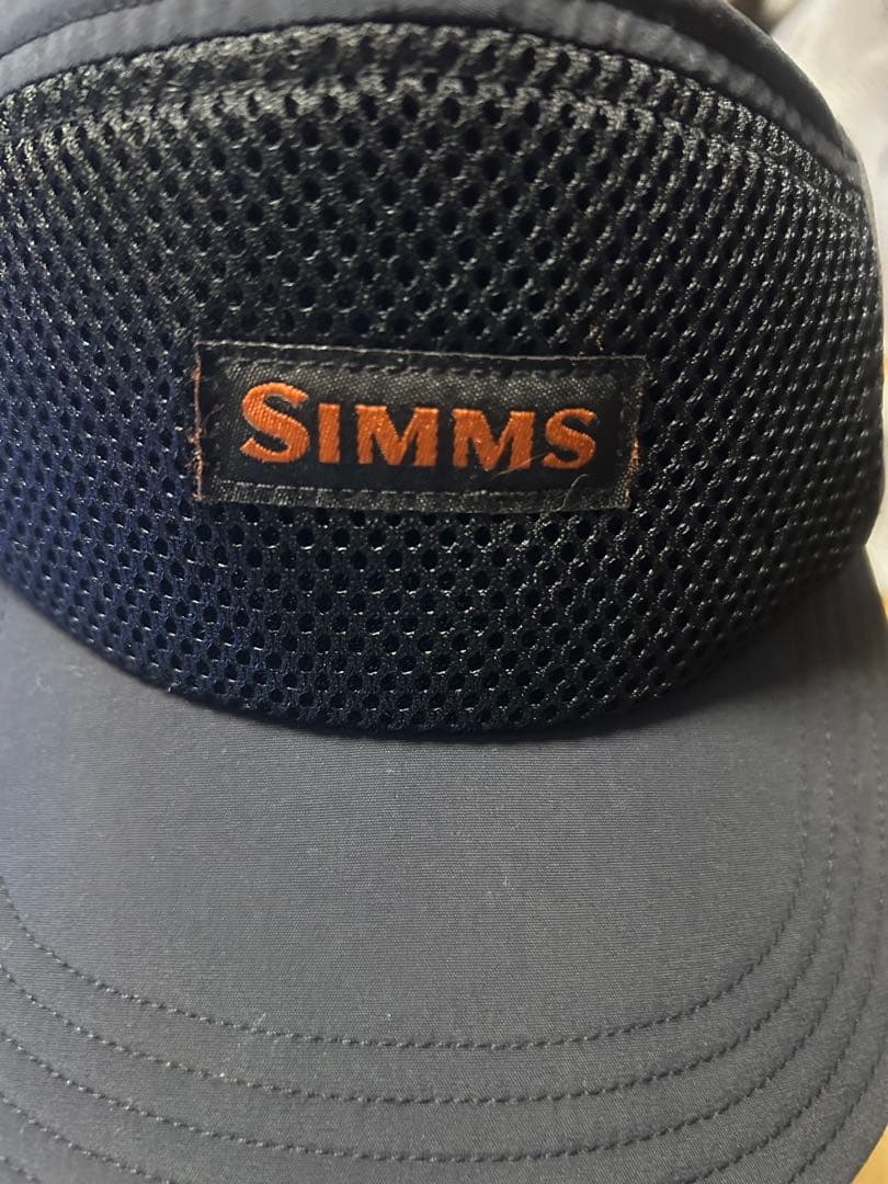 シムス　SIMMS キャップ ブラック/グレー　トラウト　鱒