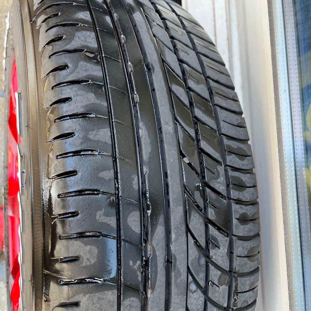 ハイエースタイヤホイールセット