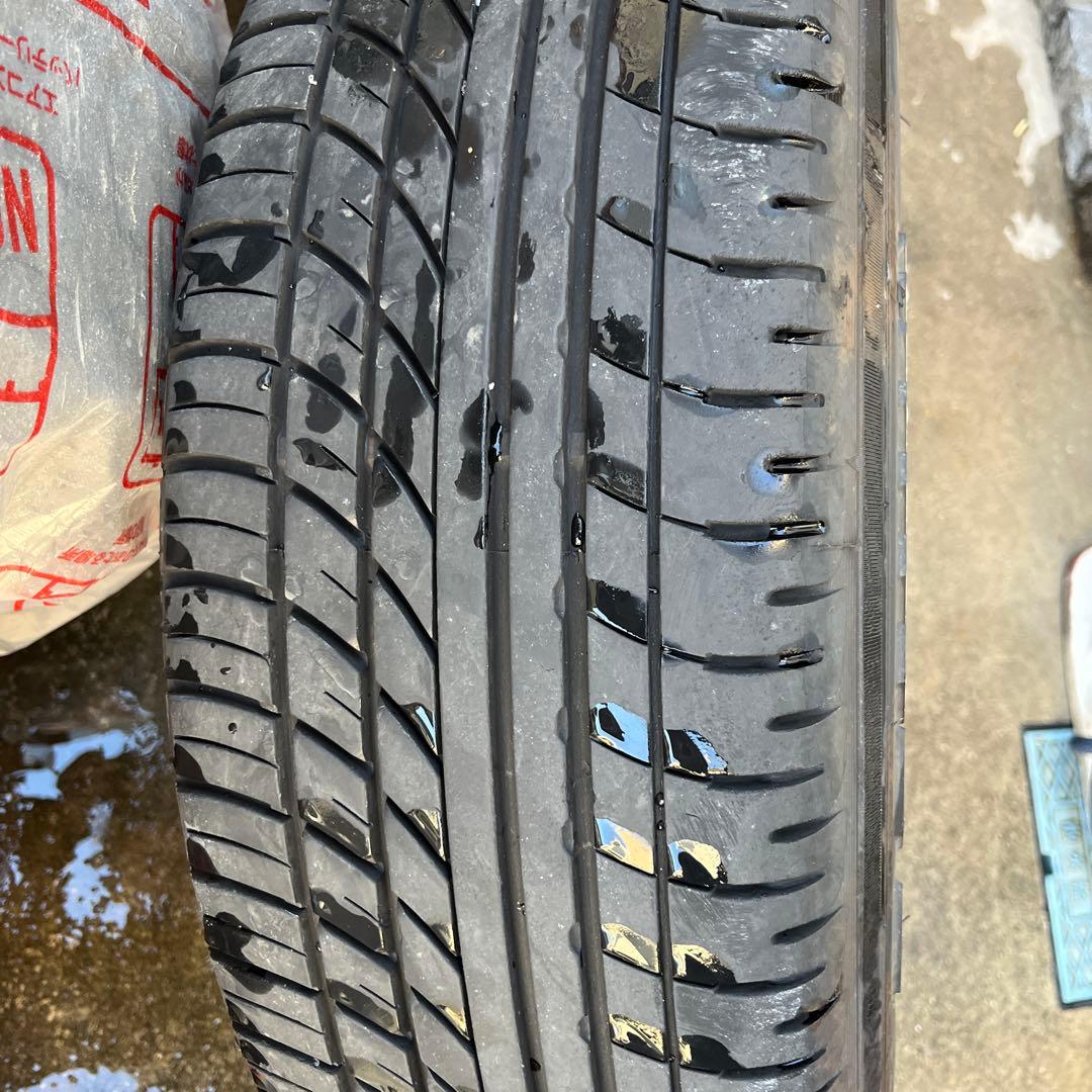 ハイエースタイヤホイールセット