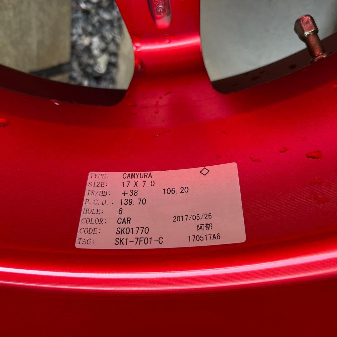 ハイエースタイヤホイールセット