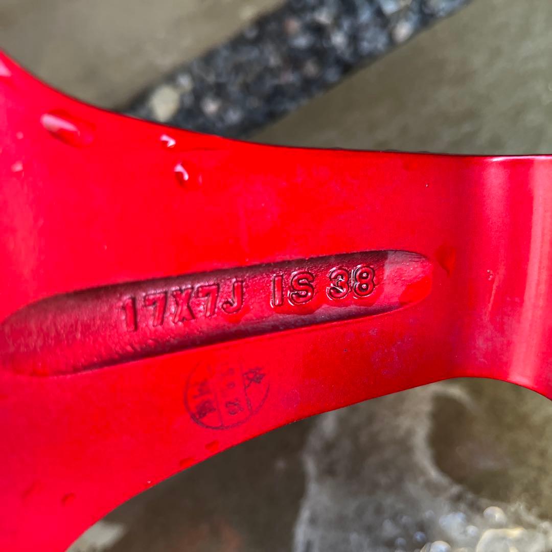 ハイエースタイヤホイールセット