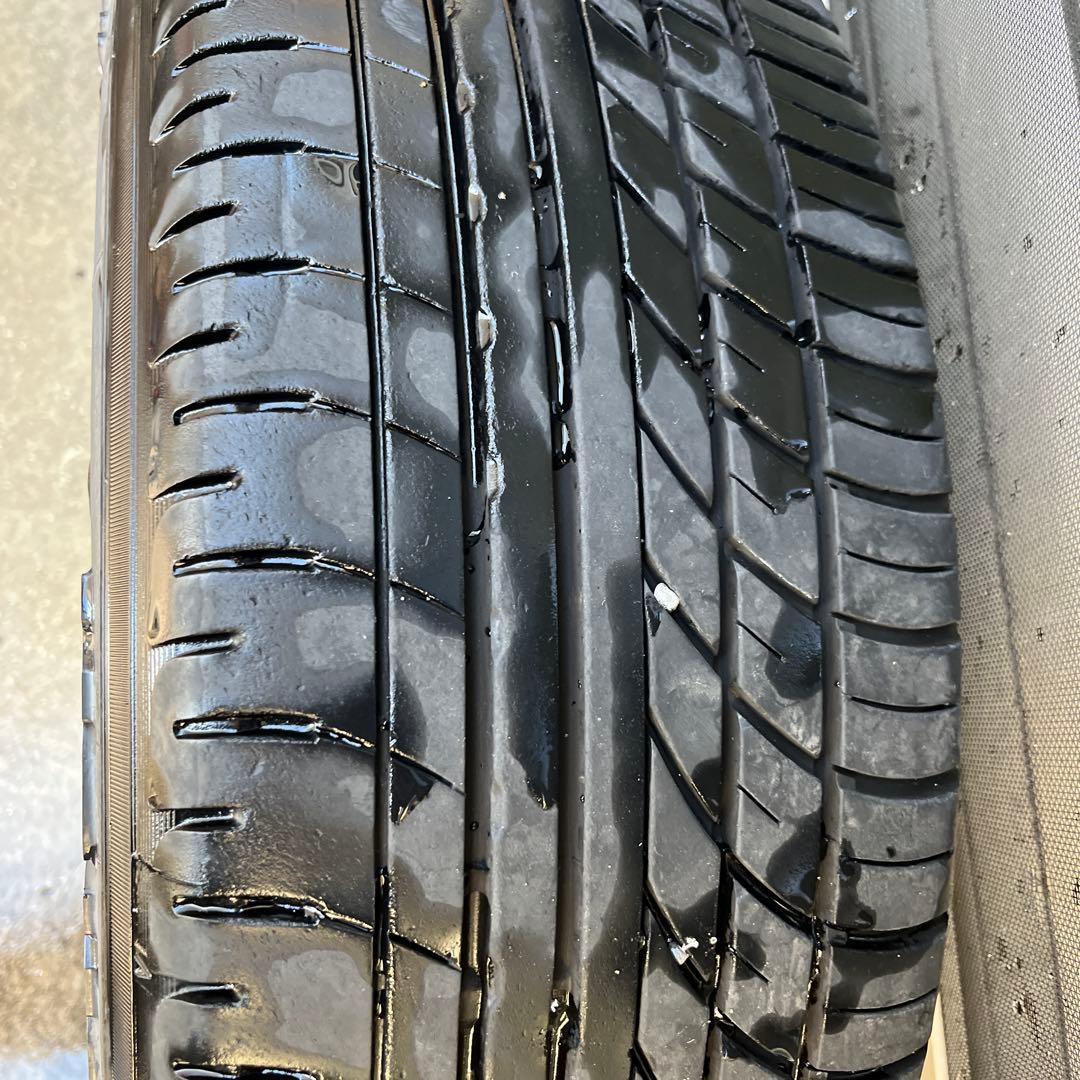 ハイエースタイヤホイールセット