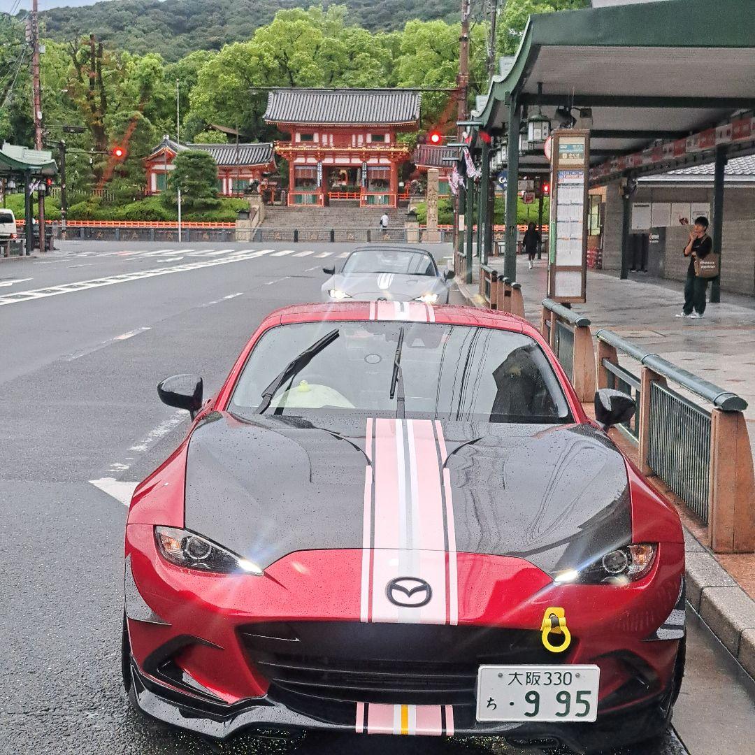 Xmas セールMAZDAND ロードスター左側ナンバープレートオフセットステー