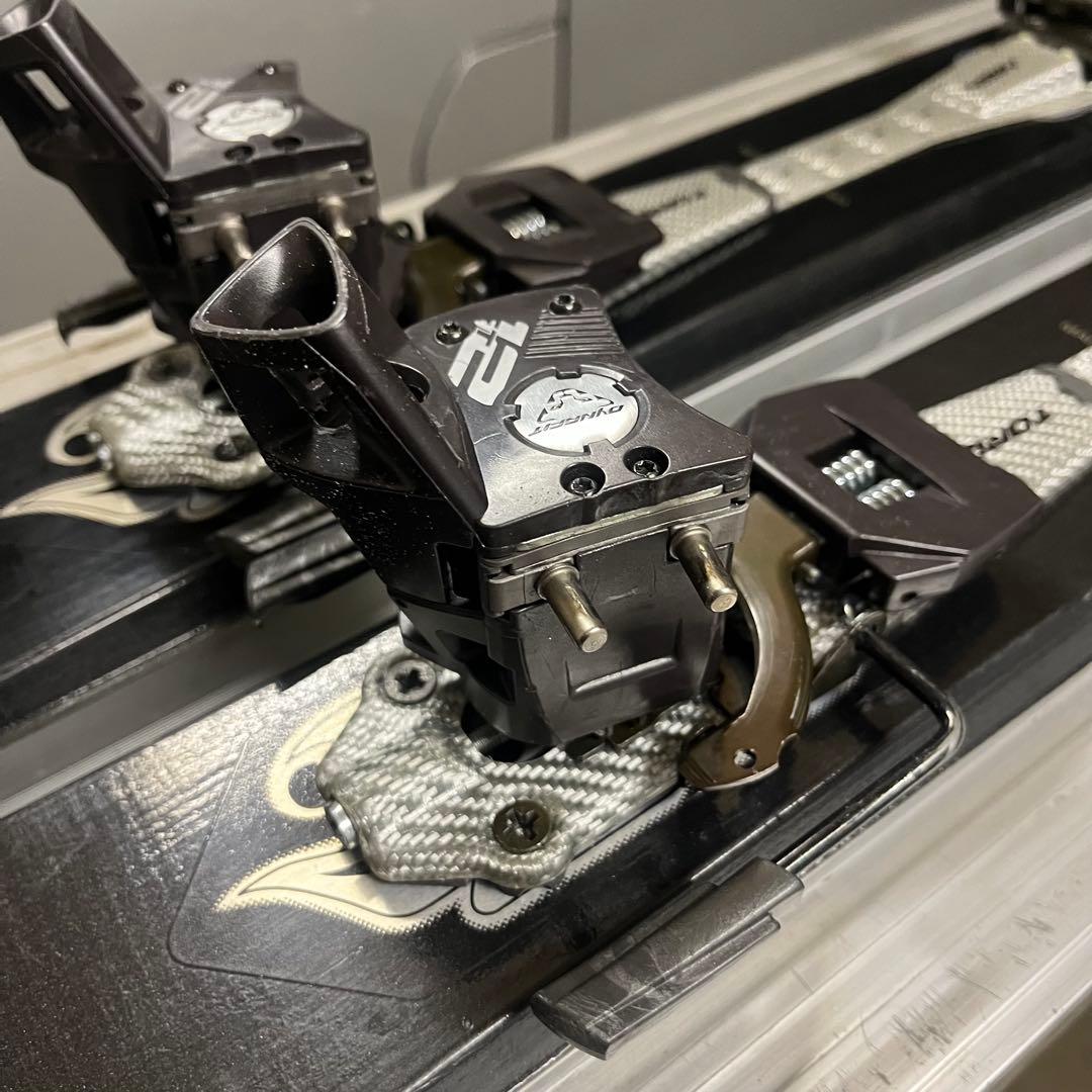 美品　DYNAFIT マナスル　専用シール付　超軽量