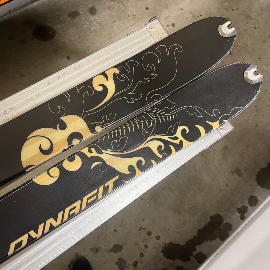 美品　DYNAFIT マナスル　専用シール付　超軽量