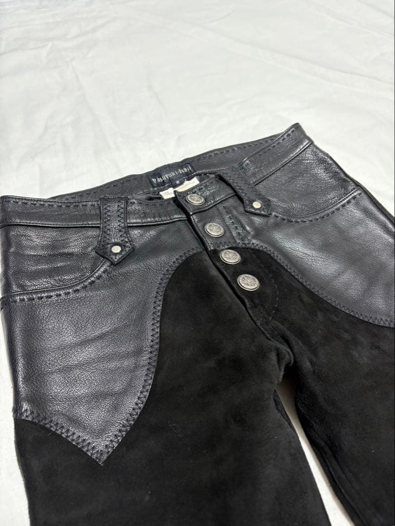 パンツ Yasuyuki Ishii cross leather flare pants