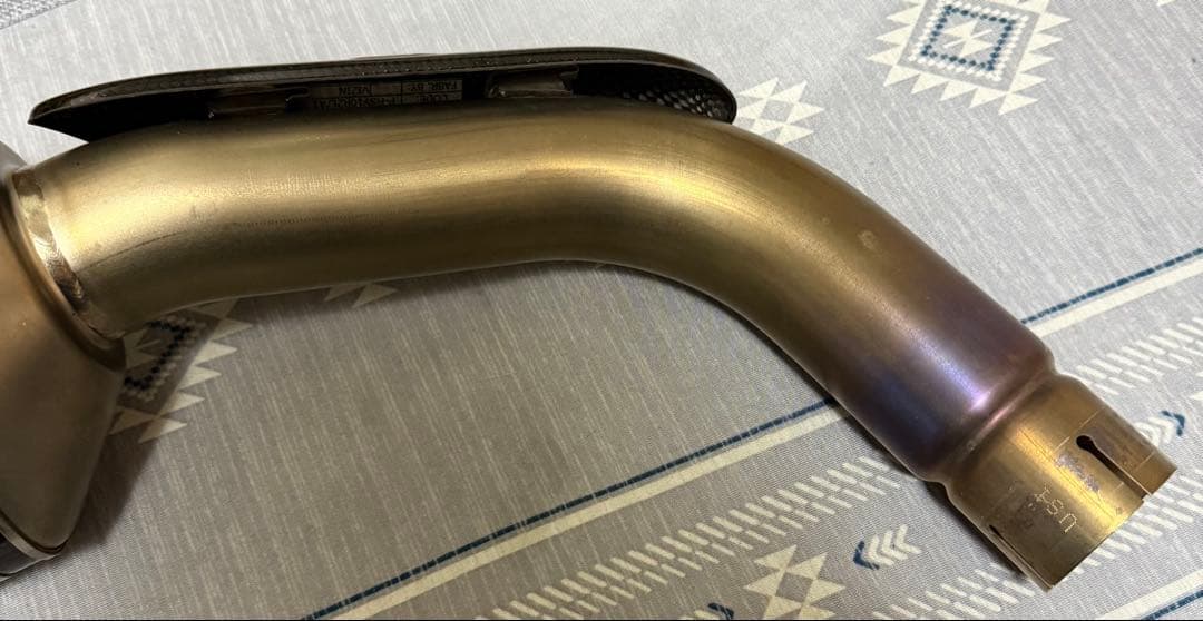 YZF-R1 09-14 アクラポビッチ/カーボン スリップオンマフラー/ヤマハ