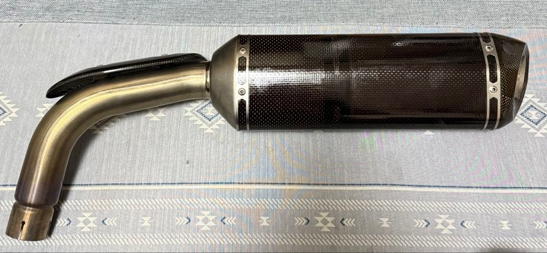 YZF-R1 09-14 アクラポビッチ/カーボン スリップオンマフラー/ヤマハ