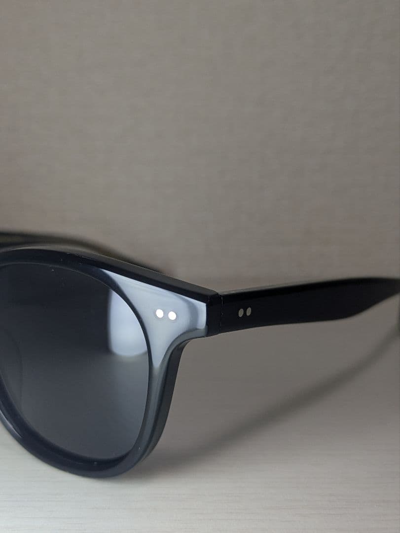 新品未使用品 オリバーピープルズ DESMONSUN サングラス 日本製ブラック