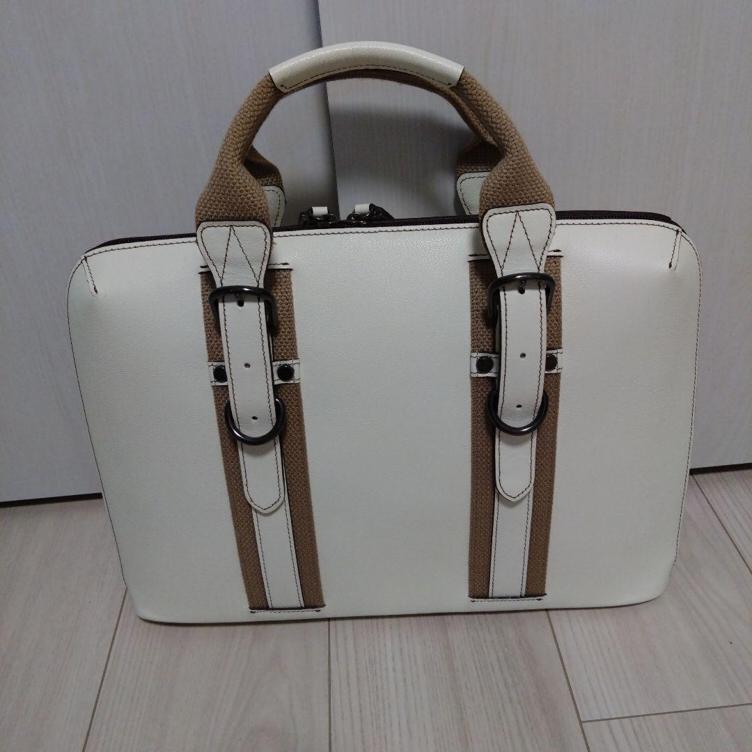 ☆美品☆Lin-ku 輪怐 リンク オフホワイト バッグ