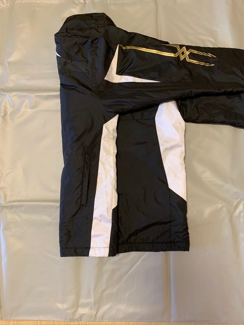 Mizuno ブレスサーモ　中綿入りウォーマージャケット&パンツ上下セット