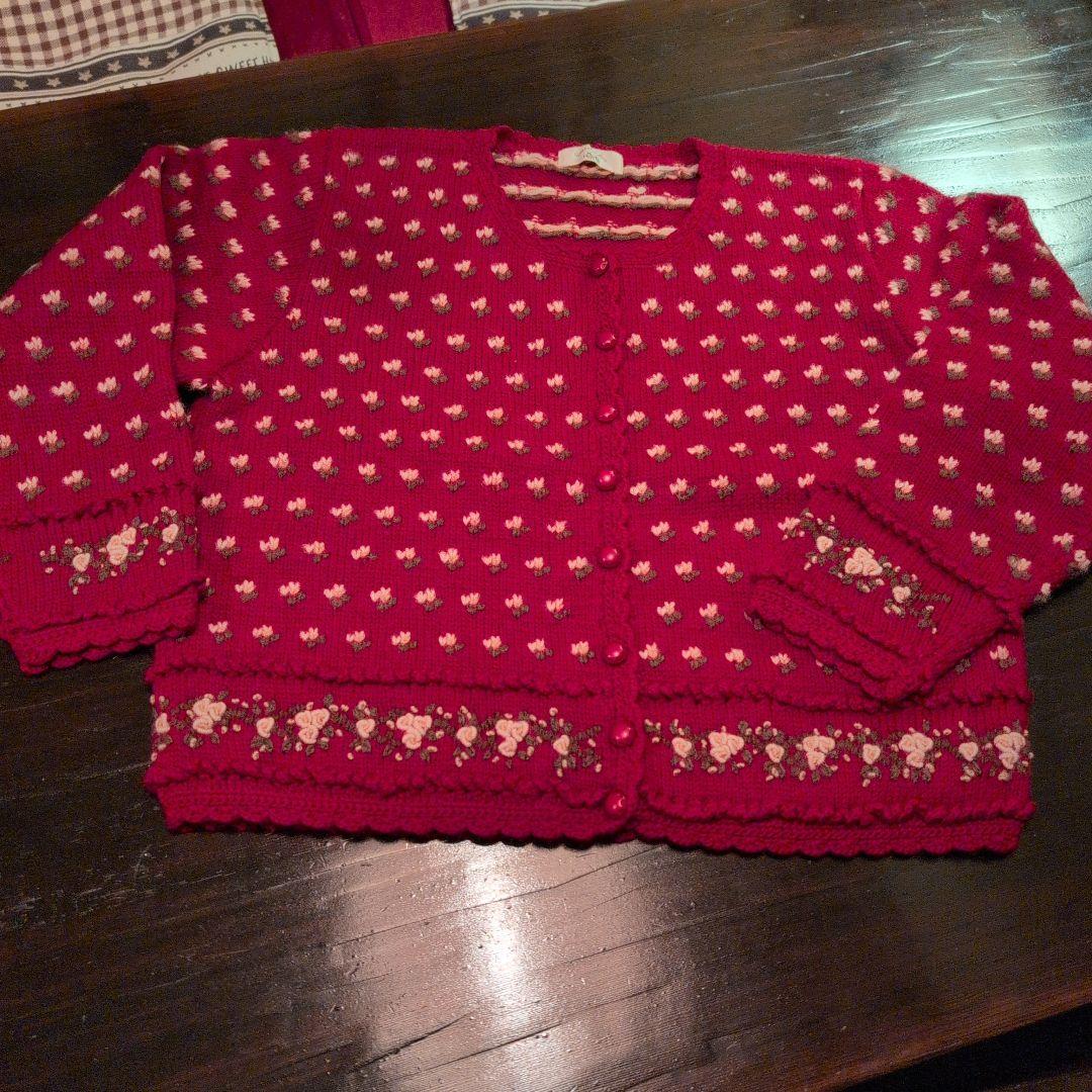 ねねnovaraテディベアニットべスト＆ブルーベリーファーム赤カーディガン