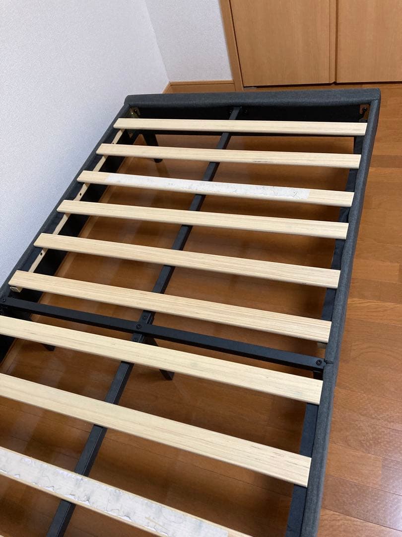 シングルベッドフレーム Zinus