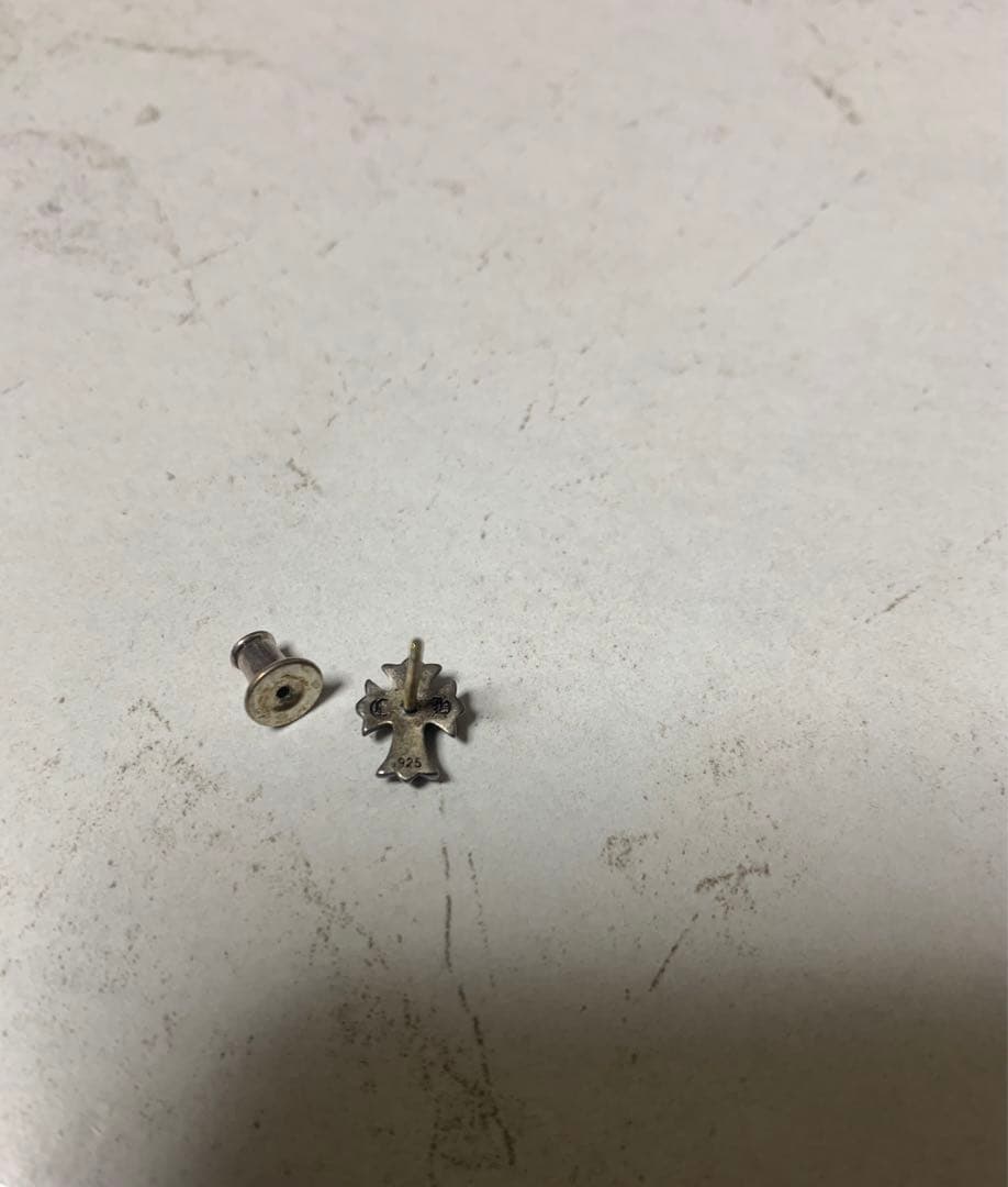 最終値下げクロムハーツ ピアス　CHクロススタッド1Pダイヤ