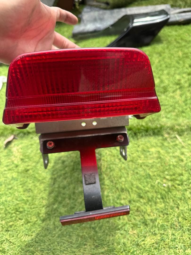 ZRX400フェンダーレスキット、テールランプ