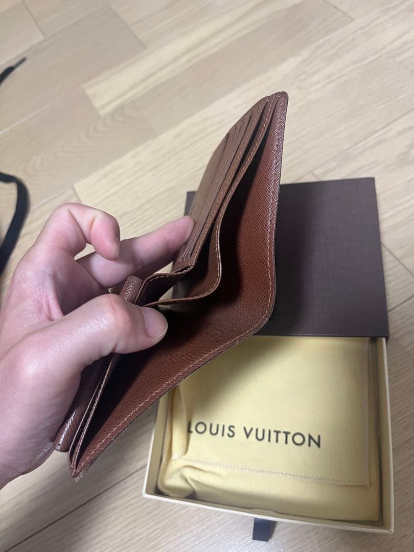 ルイヴィトン ポルトフォイユマルコ M61675 二つ折り財布