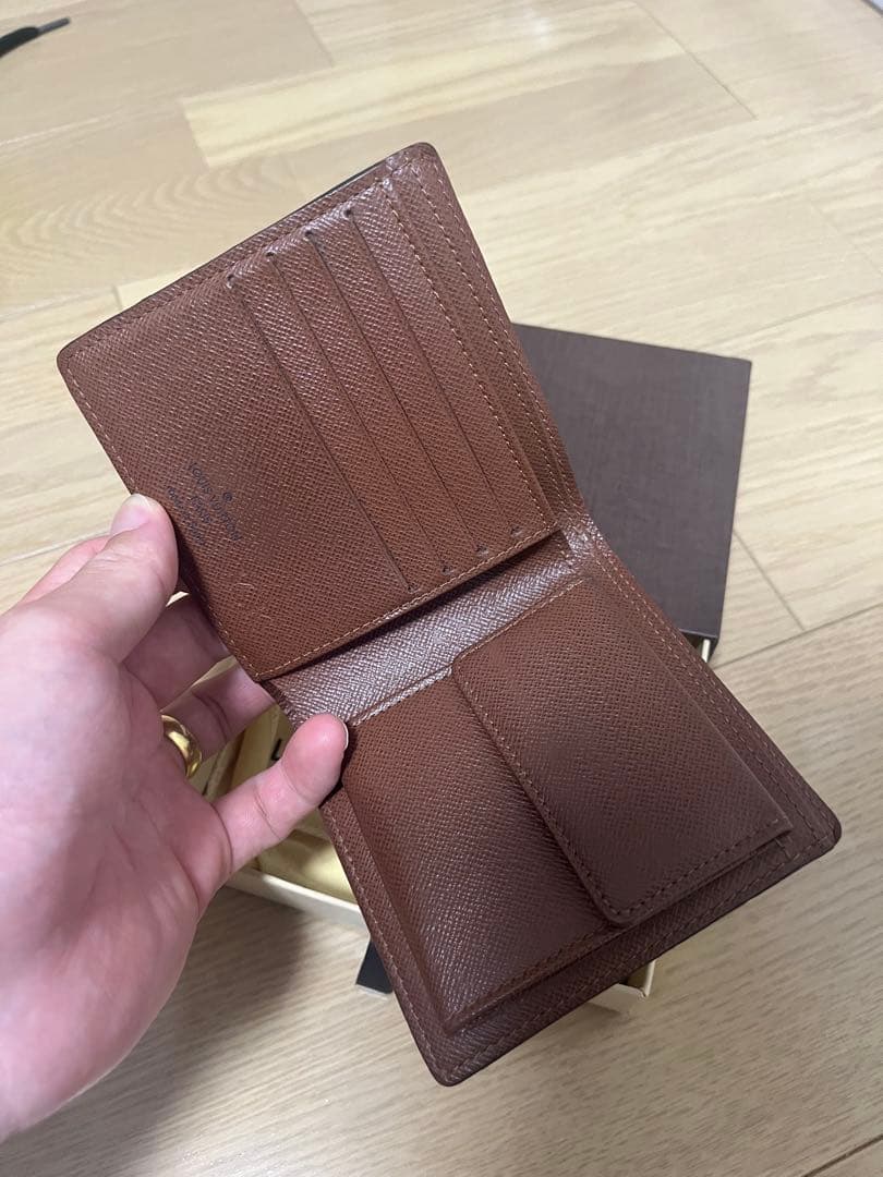 ルイヴィトン ポルトフォイユマルコ M61675 二つ折り財布