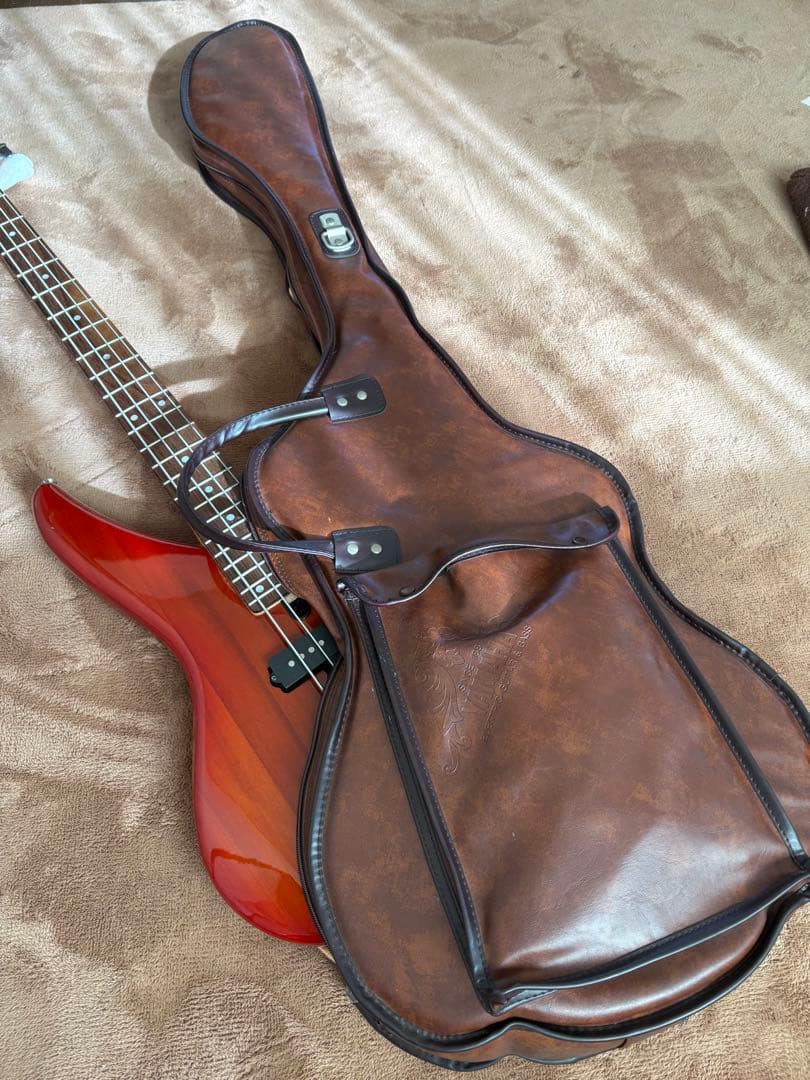 YAMAHAエレキベース