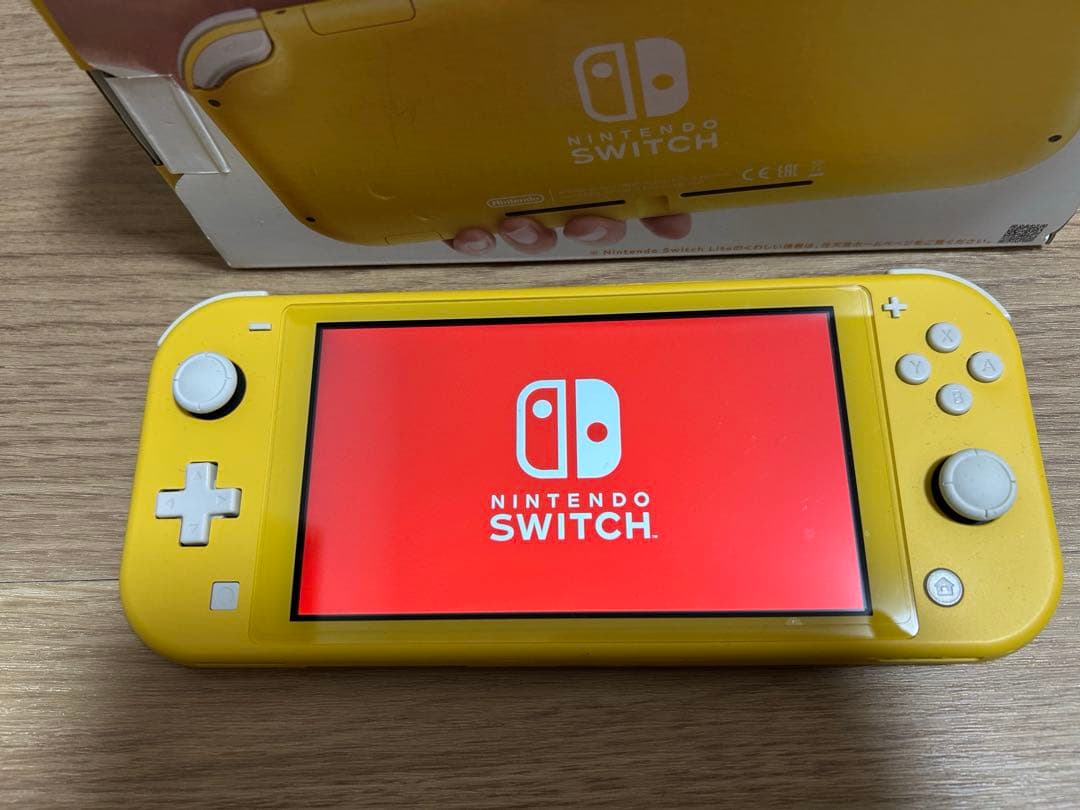 Nintendo Switch Lite イエロー 本体 箱 充電器付き