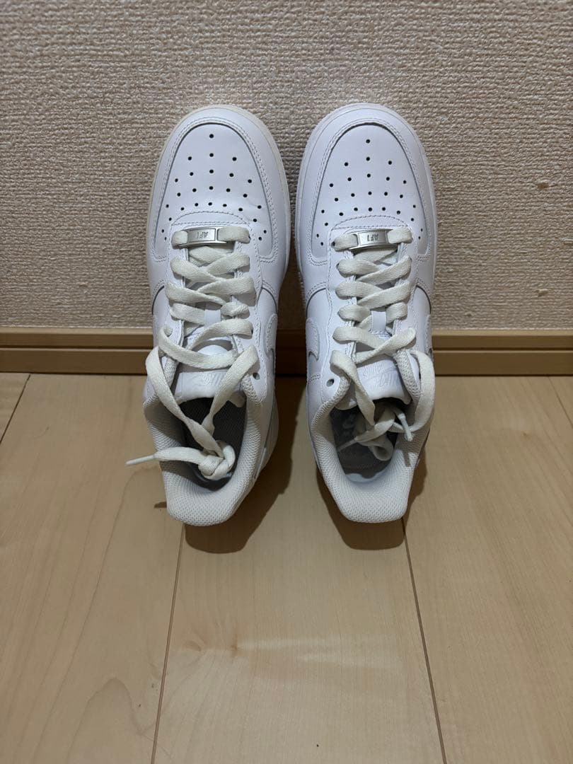 NIKE AIR FORCE 1 ナイキ　エアフォース　スニーカー