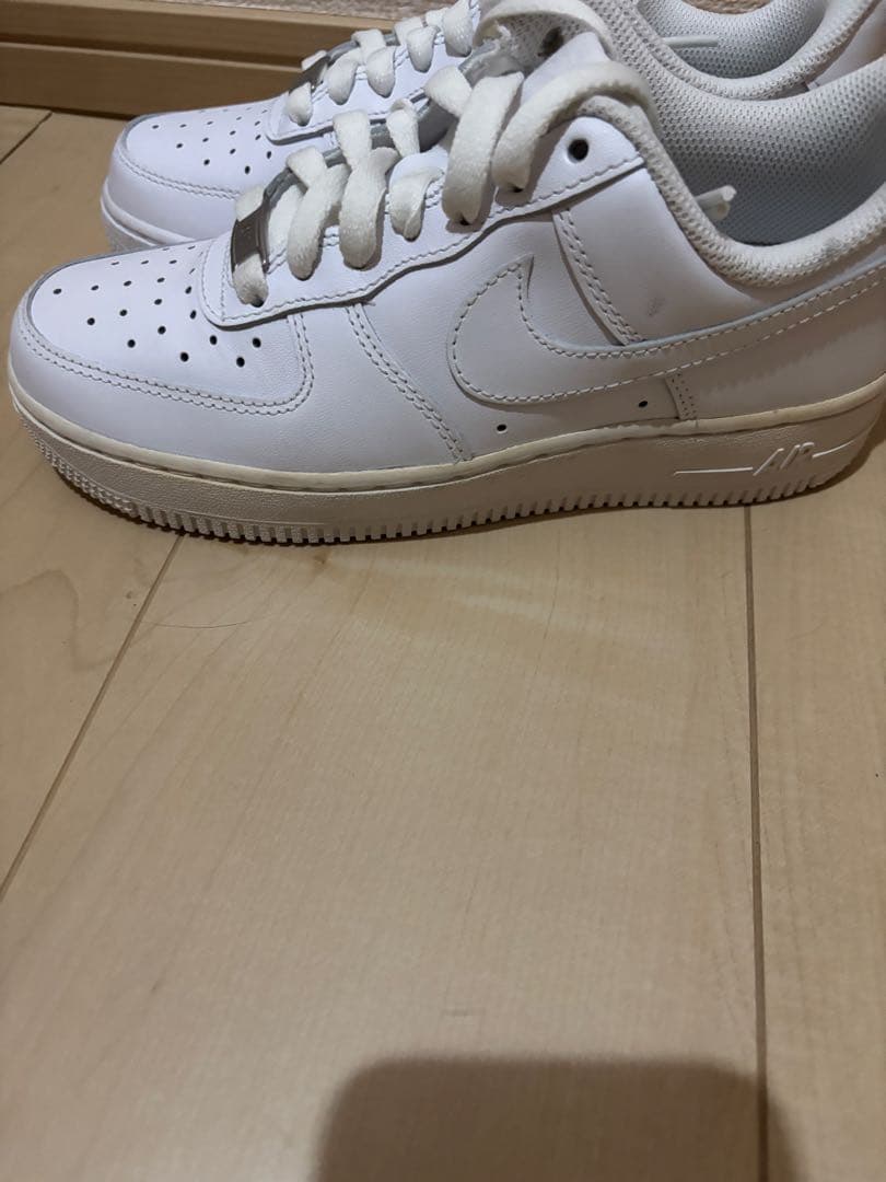 NIKE AIR FORCE 1 ナイキ　エアフォース　スニーカー