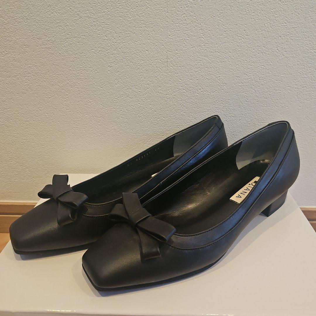 DIANA ブラック リボン付き フラットパンプス