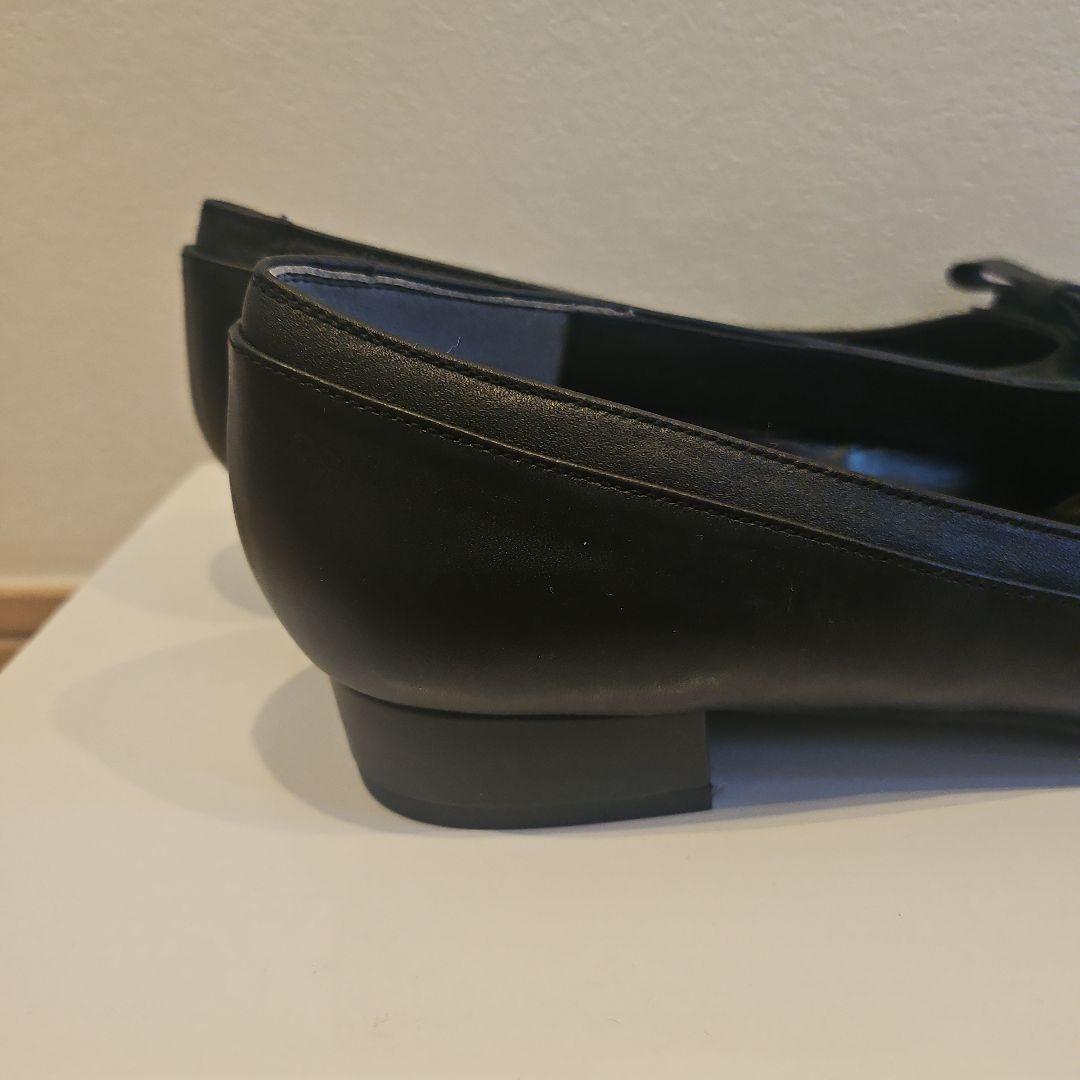 DIANA ブラック リボン付き フラットパンプス