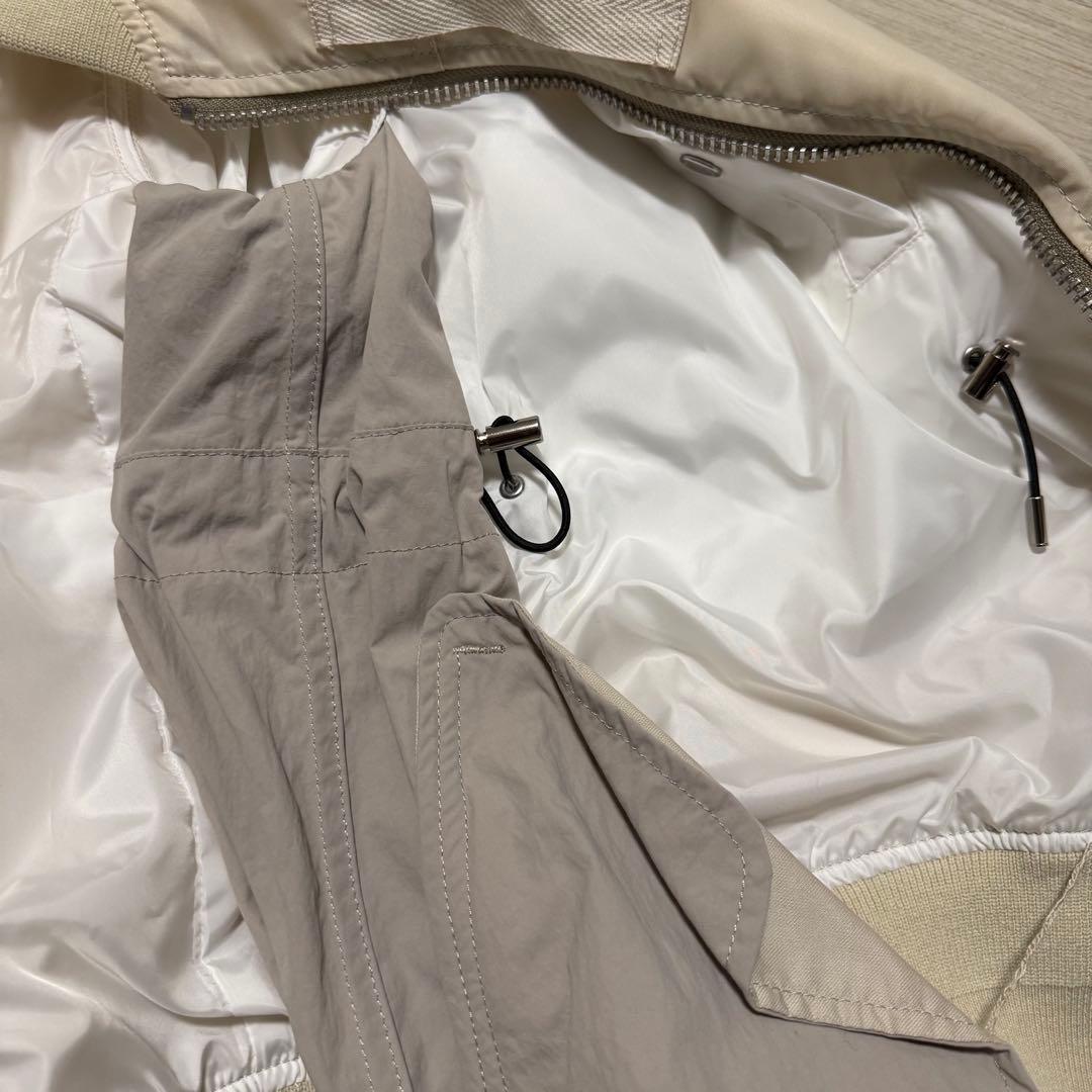 美品 Sacai　23SS ナイロンツイル ボンバージャケット　МA‐1