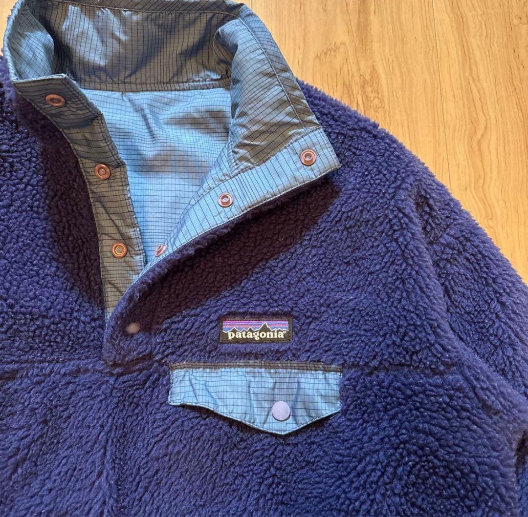 パタゴニア　リバーシブル　ナイロン　ボア　青　s