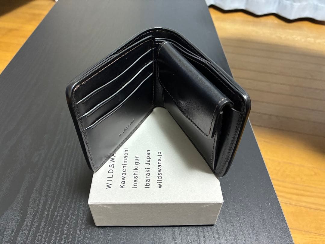 WILDSWANS ロイドヴァッシュ グラウンダー　NOIR