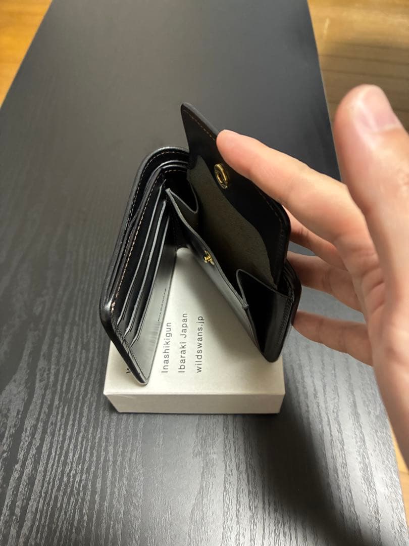 WILDSWANS ロイドヴァッシュ グラウンダー　NOIR