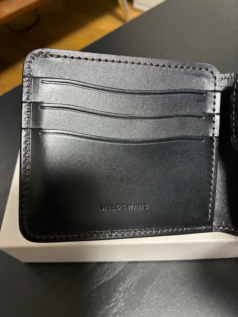 WILDSWANS ロイドヴァッシュ グラウンダー　NOIR