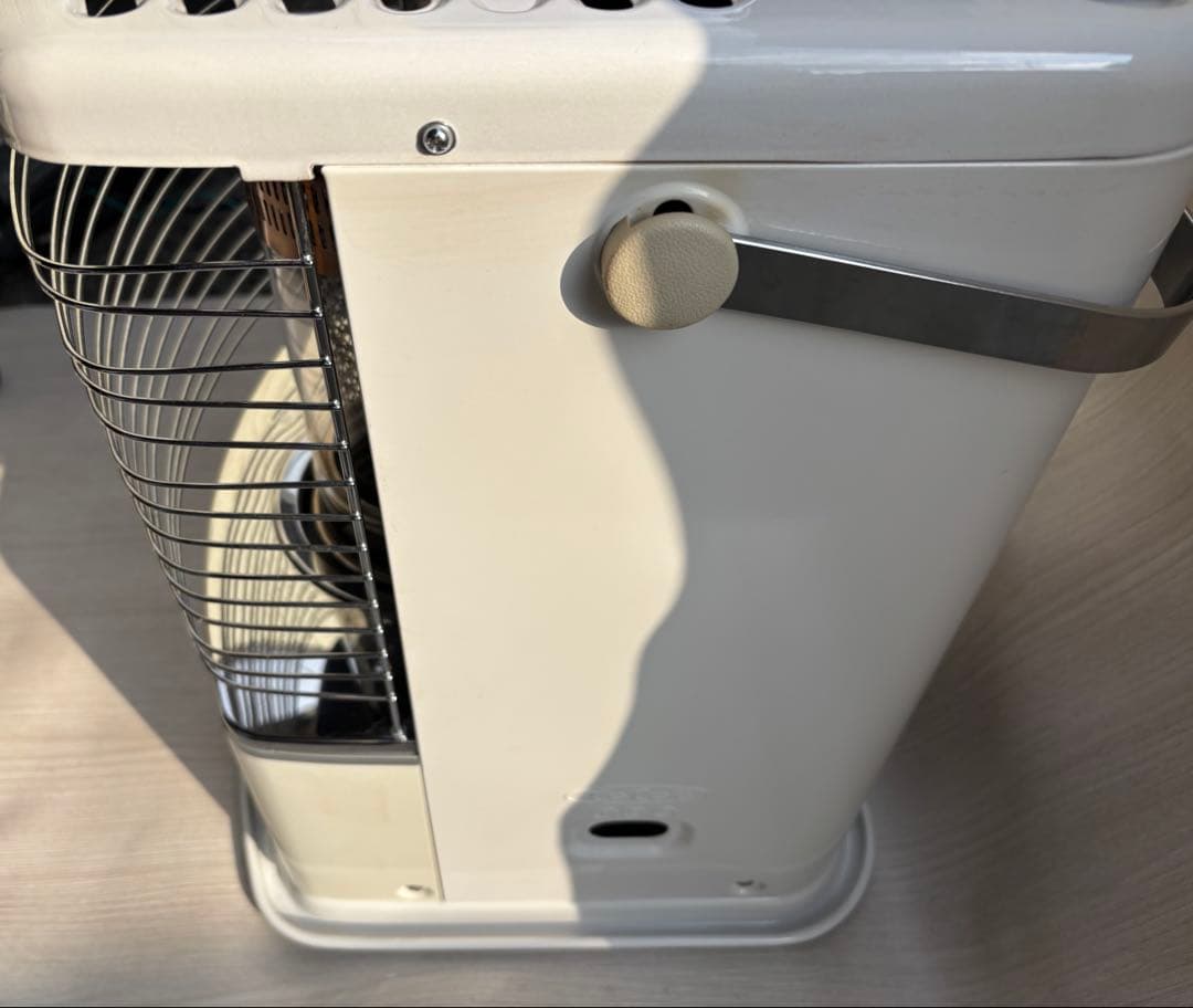 トヨトミ.石油ストーブ·RS-H290· ホワイト 2019年製