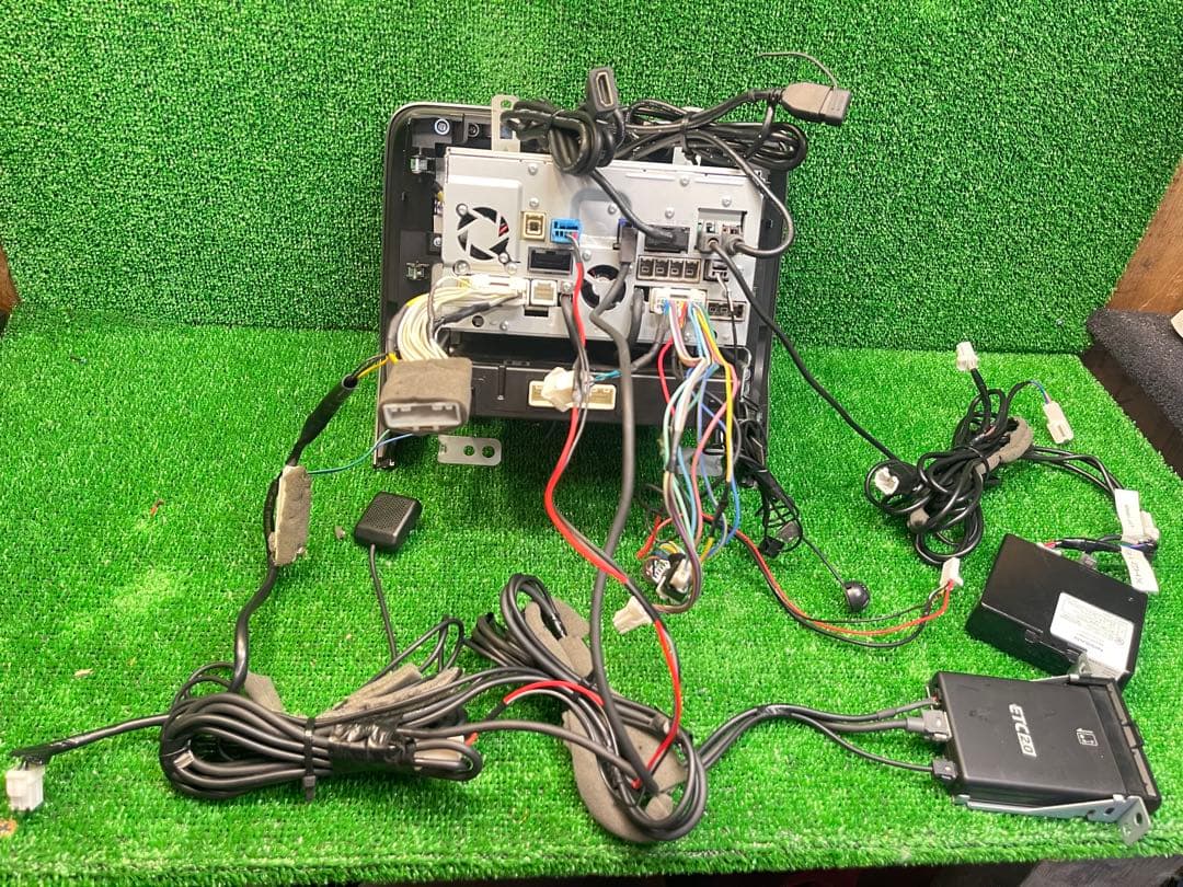 カーナビ CN-SN79J1CJ.NISSAN+ETC B8260-5TT20-NP(19